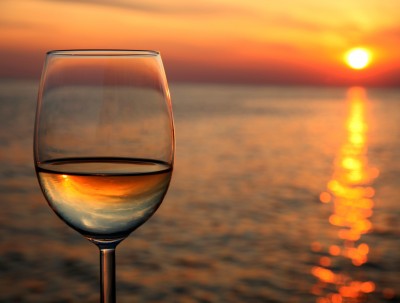 LAkeviewOnLake Sunset Wine Glass