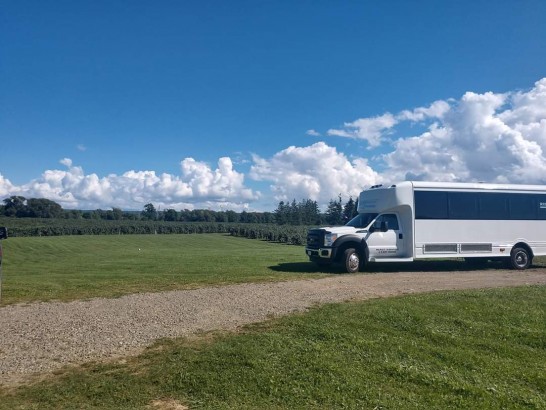 party bus for wine tours